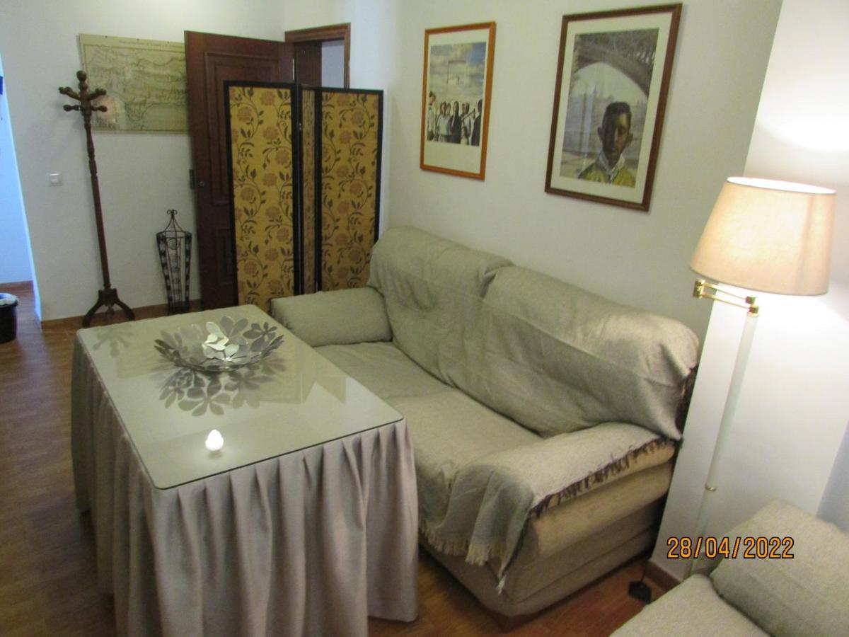 Appartement Lopez De Gomara 57 *
